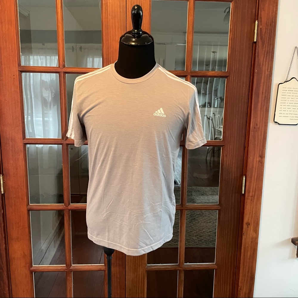 Adidas T-Shirt